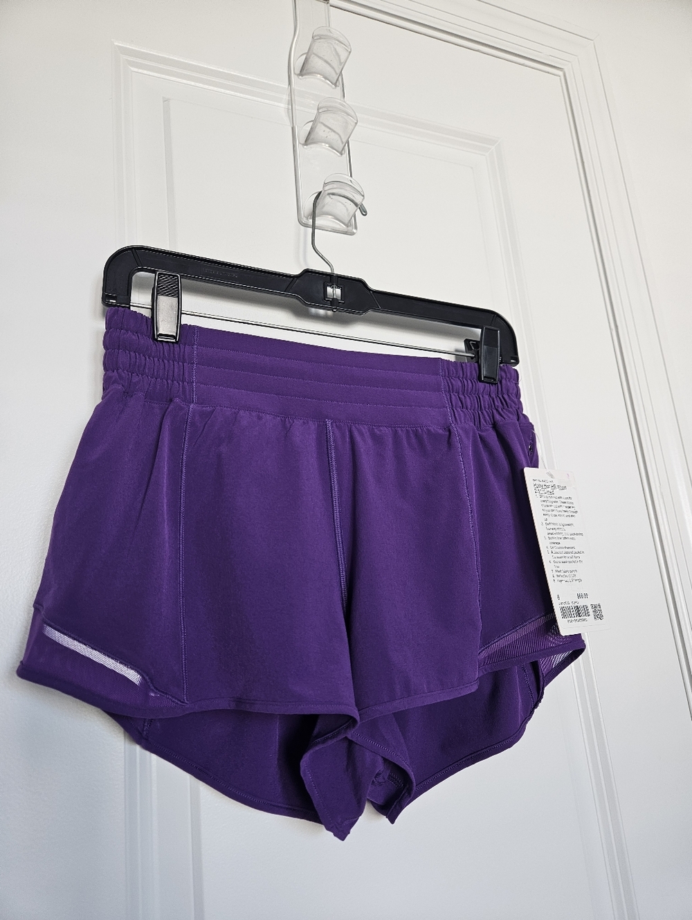 NWT Lululemon $68 Hotty Hot HR Short 2.5" Lined Sz 8 College Purple